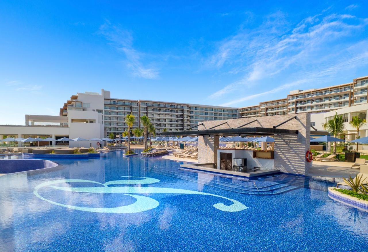 Royalton Splash Riviera Cancun, An Autograph Collection All-Inclusive Resort 푸에르토 모렐로스 외부 사진
