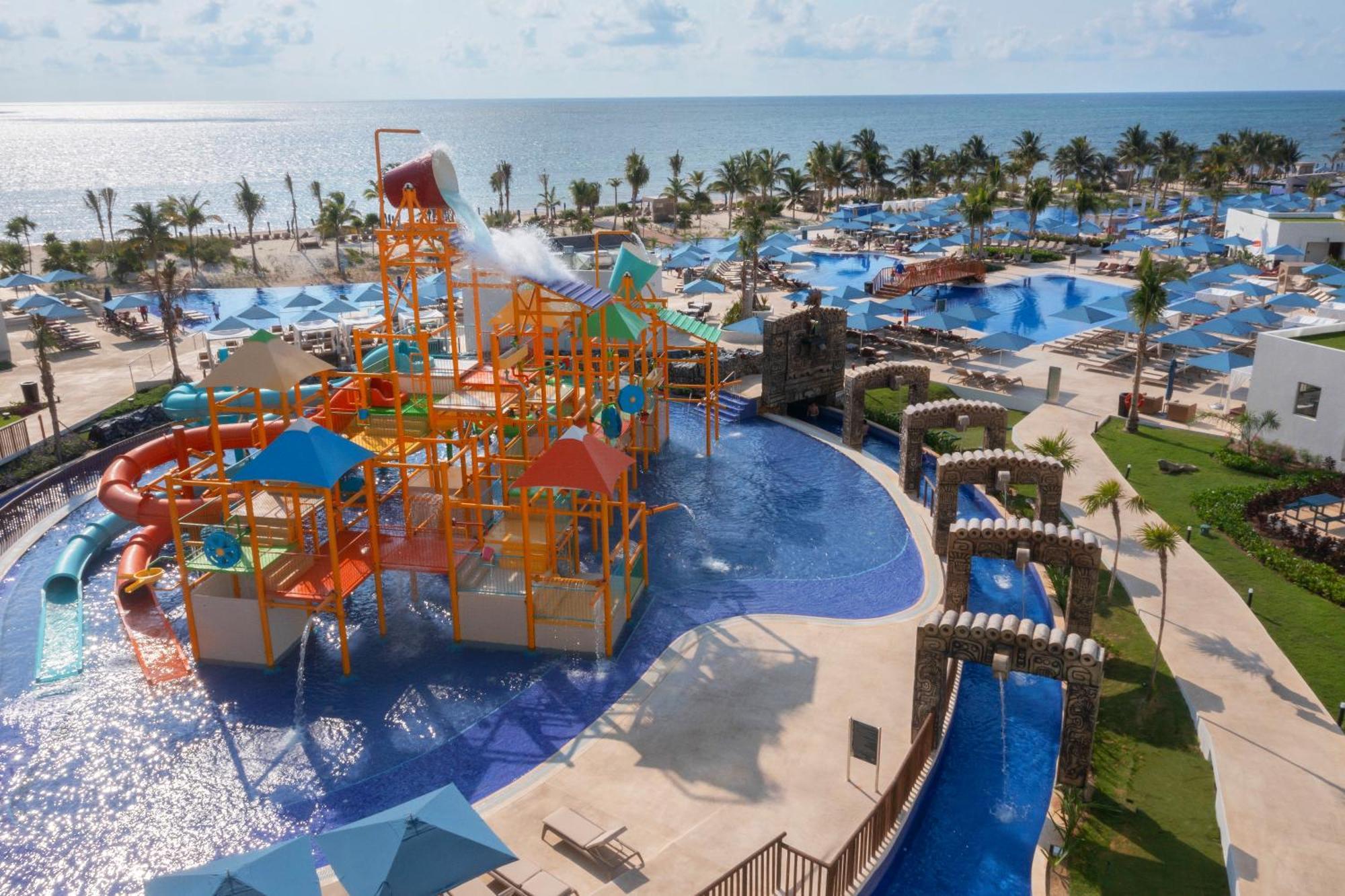 Royalton Splash Riviera Cancun, An Autograph Collection All-Inclusive Resort 푸에르토 모렐로스 외부 사진