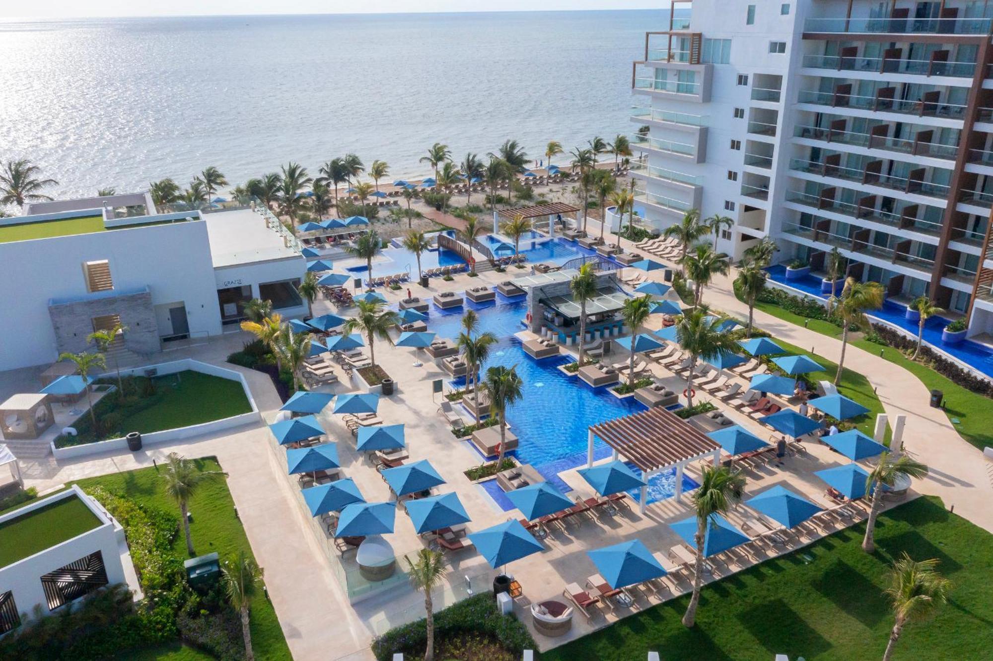 Royalton Splash Riviera Cancun, An Autograph Collection All-Inclusive Resort 푸에르토 모렐로스 외부 사진