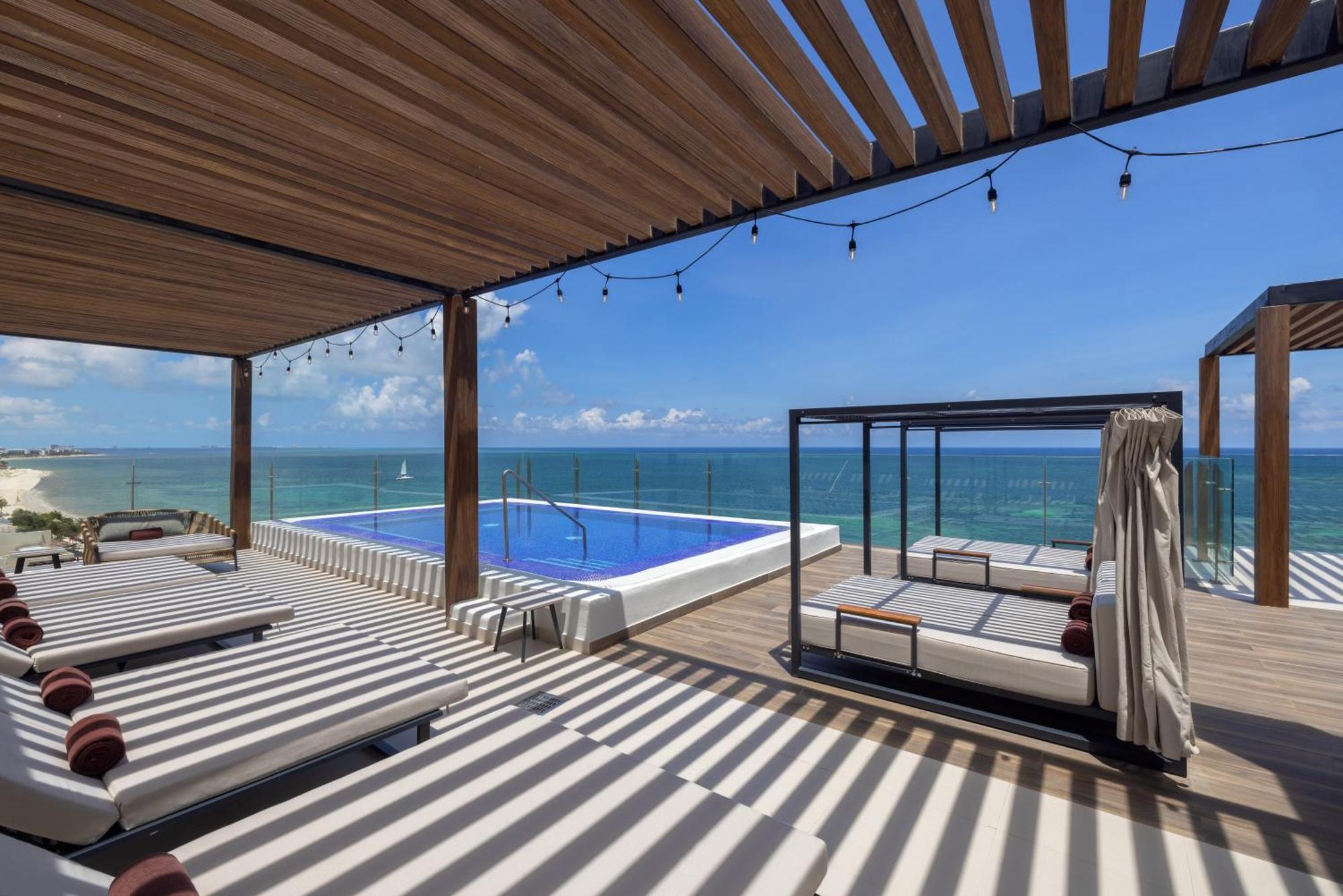 Royalton Splash Riviera Cancun, An Autograph Collection All-Inclusive Resort 푸에르토 모렐로스 외부 사진