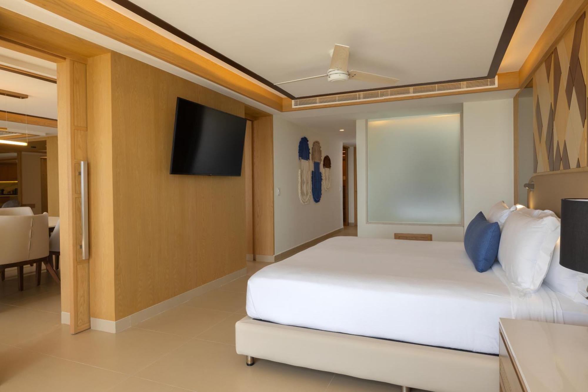 Royalton Splash Riviera Cancun, An Autograph Collection All-Inclusive Resort 푸에르토 모렐로스 외부 사진